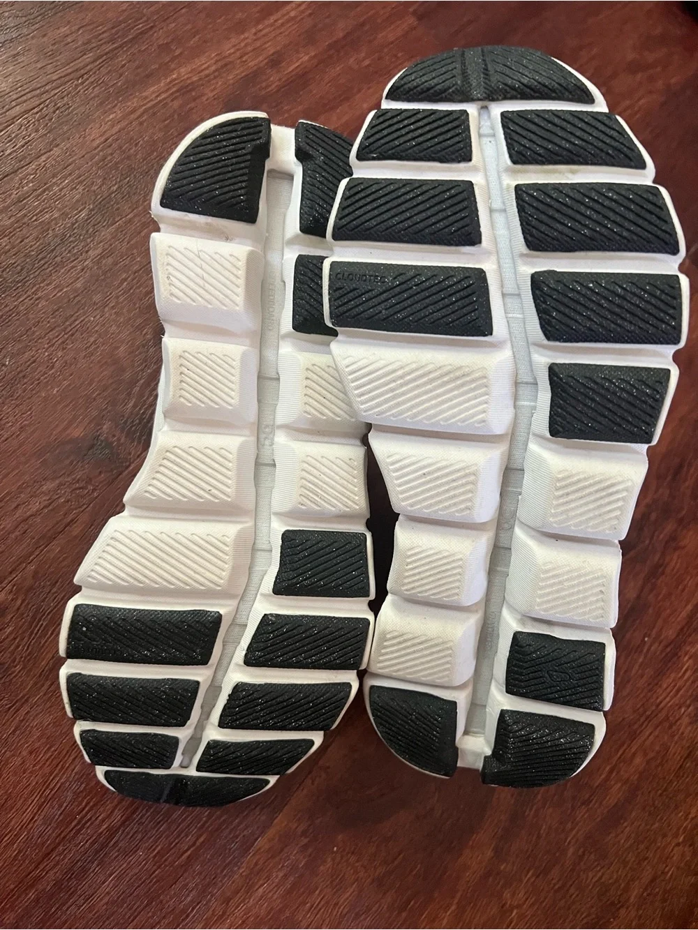 On Running Cloud X Shift Women’s
